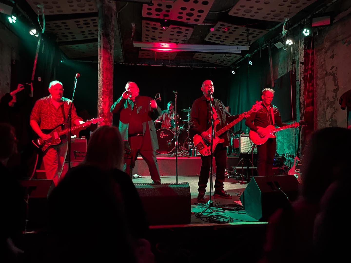 live-at-stereo-glasgow-26-april-2025-the-postcards